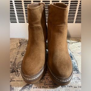 Sun+Stone short boots